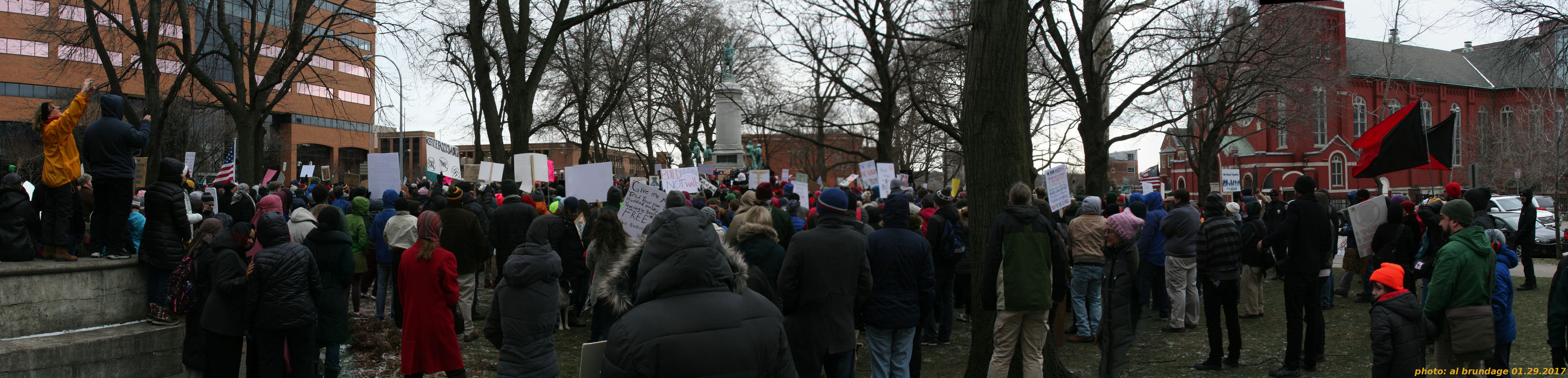 protesters fill park